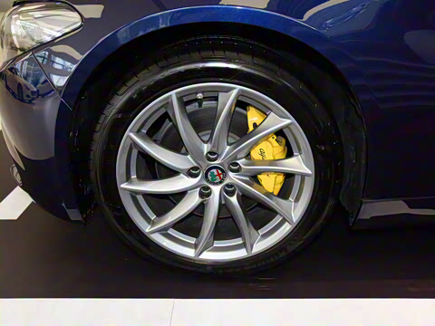 2020�� 2.0T 280HP ������