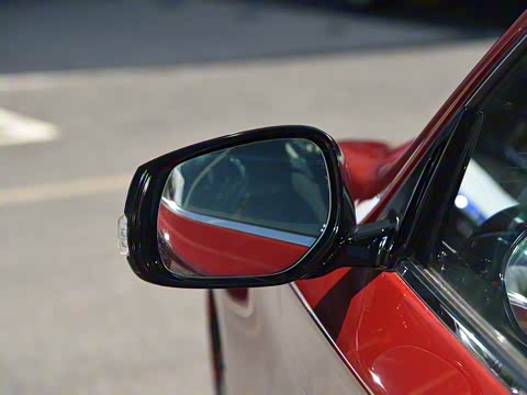 2018�� 2.0T �����˶��� ��VI