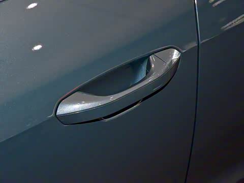 2020�� 40 TFSI ������