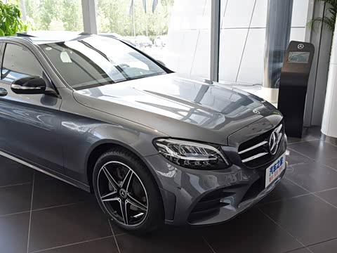 2020�� �Ŀ� C 260 �˶���