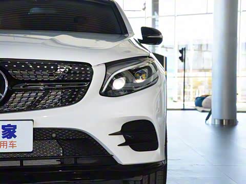 2019�� GLC 300 4MATIC ����SUV