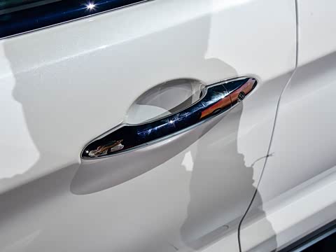 2019�� EcoBoost 145 CVT������PLUS ��V