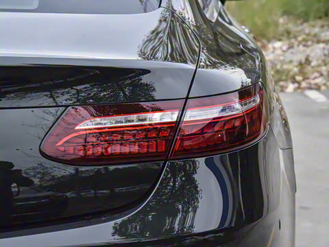 2021�� E 260 ���ܳ�