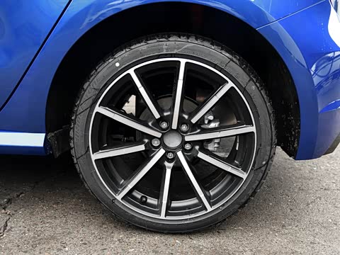 2018�� 30 TFSI ������ذ�