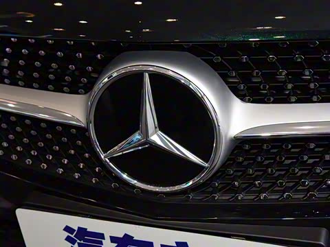 2020�� �Ŀ� C 260 L �˶���