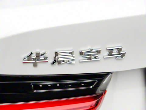 2020�� 325Li �׷���