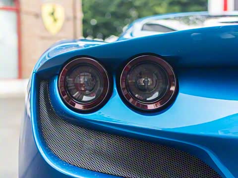 2019�� Tributo 3.9T V8