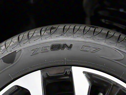 2021�� Supremeϵ�� 300TGI �Զ��������հ�