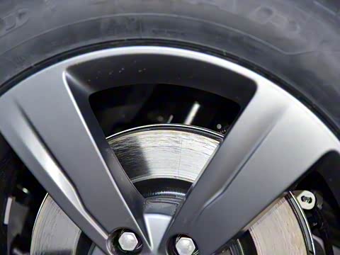 2018�� P380 R-DYNAMIC S