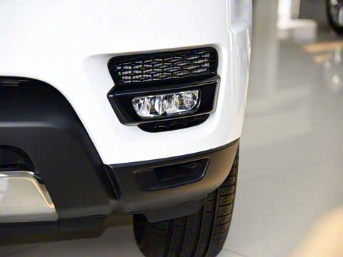 2016�� 3.0 SC V6 SE