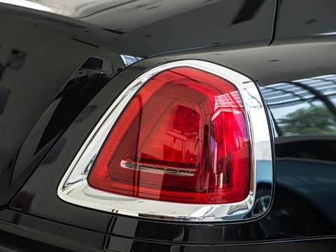 2017�� 6.6T Black Badge Edition