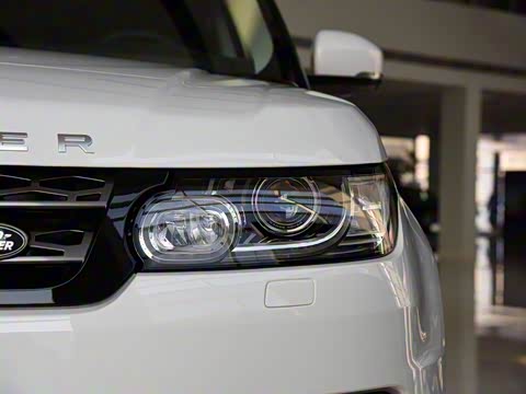 2016�� 3.0 SC V6 SE