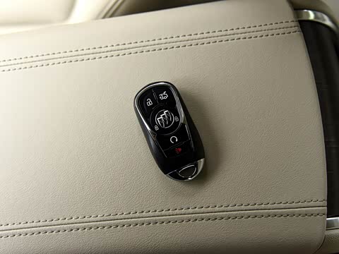 2018�� 28T Avenir��ά��