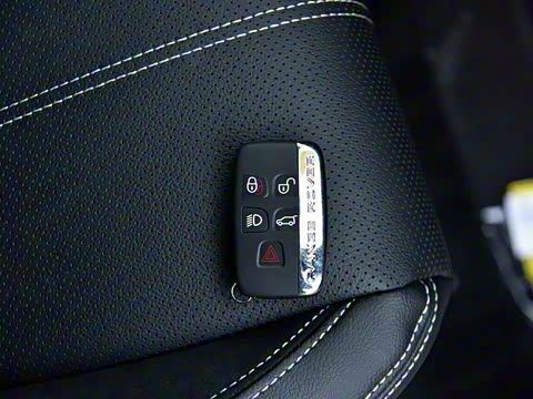 2018�� P380 R-DYNAMIC S