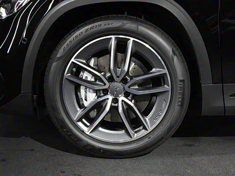 2021�� AMG GLA 35 4MATIC