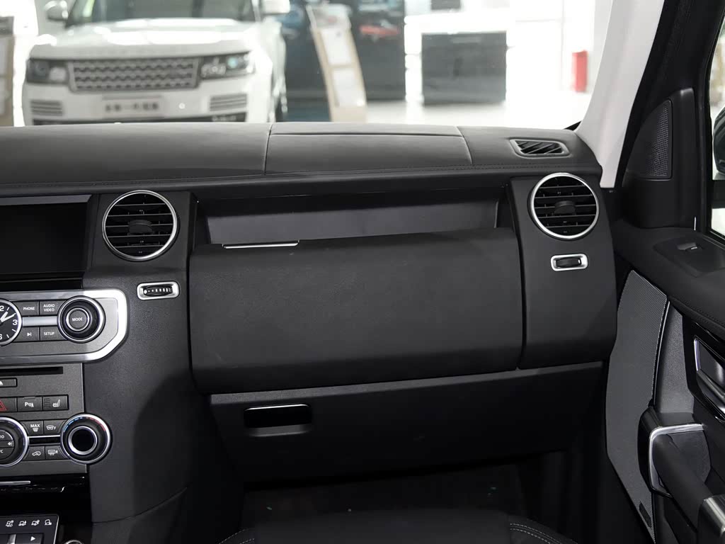Land Rover Discovery IV Рестайлинг, Внедорожник 5 дв.: фото поколения