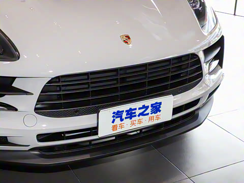 2020�� Macan 2.0T