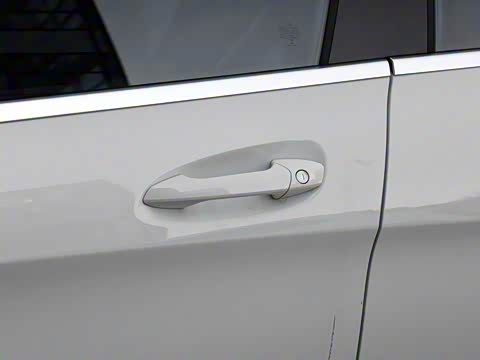 2017�� �Ŀ� CLA 200 ������