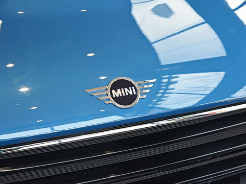 2021�� 1.5T COOPER ALL4 ���ͼ�