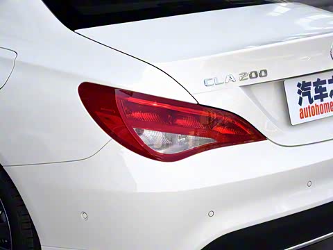 2017�� �Ŀ� CLA 200 ������