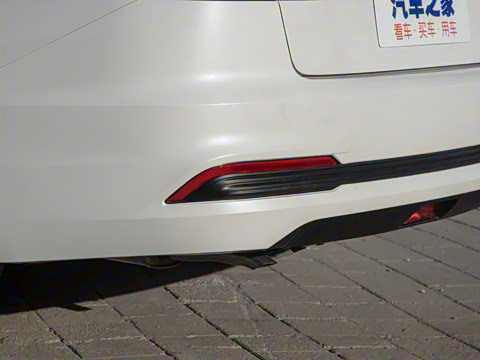 2021�� PLUS 1.6L XV CVT�����