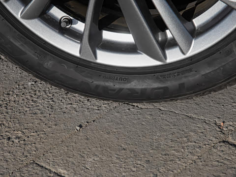 2021�� PLUS 1.6L XV CVT�����