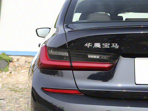 2021�� �Ŀ� 325i M�˶���ҹ��װ