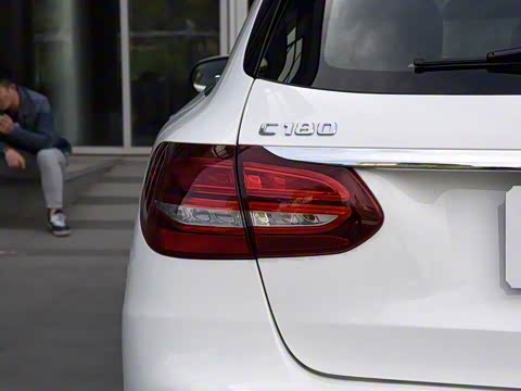 2017�� �Ŀ� C 180 ���нγ�