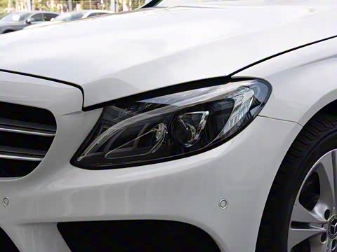 2017�� �Ŀ� C 180 ���нγ�