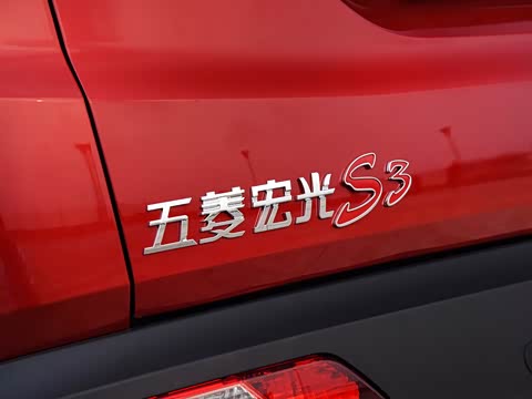 2018�� 1.5L �ֶ������� ��V