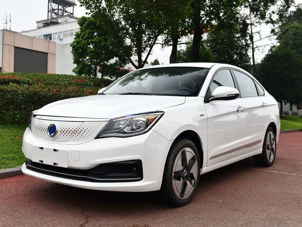 Dongfeng ES500