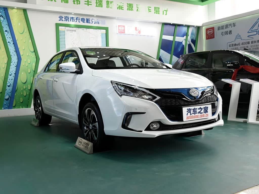 比亚迪 秦 2016款 ev300 尊荣型