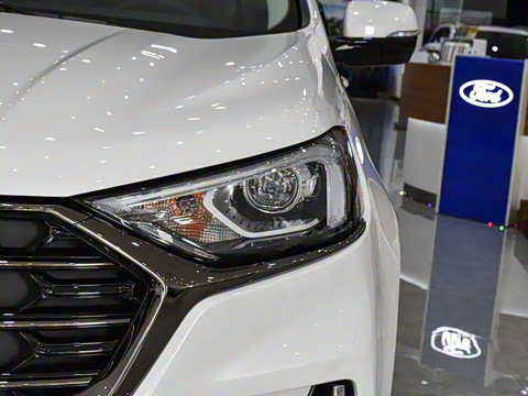 2021�� PLUS EcoBoost 245 ���������� 5��