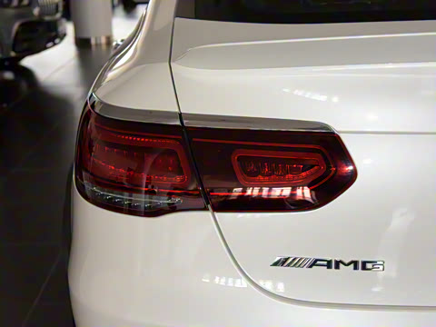 2020�� AMG GLC 63 4MATIC+  ����SUV