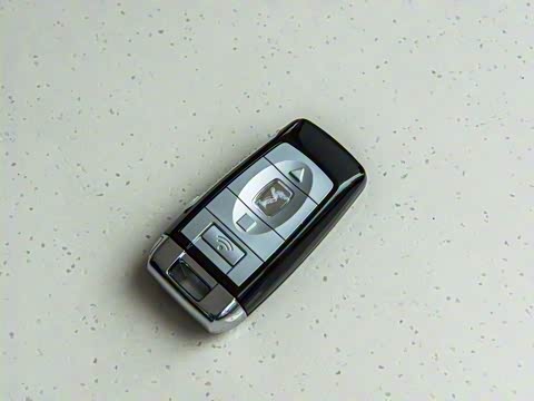 2017�� 6.6T Black Badge Edition