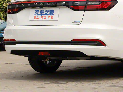 2021�� PLUS 1.6L XV CVT�����