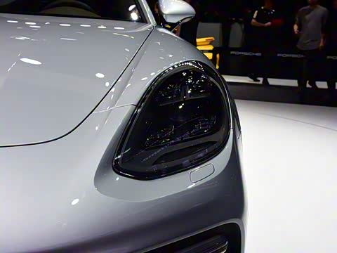 2017�� Panamera Turbo Sport Turismo 4.0T