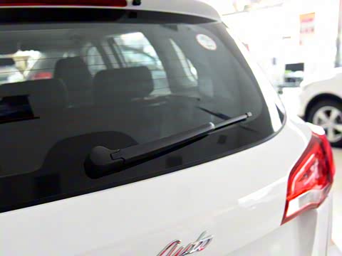 2015�� 1.5T �ֶ���Ӣ�� ��V