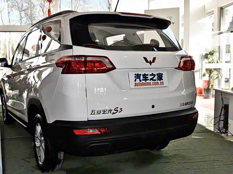 2018�� 1.5L �ֶ���׼�� ��V