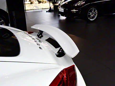 2015�� Cayman Style Edition 2.7L