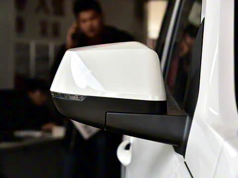 2018�� 1.5L �ֶ���׼�� ��V