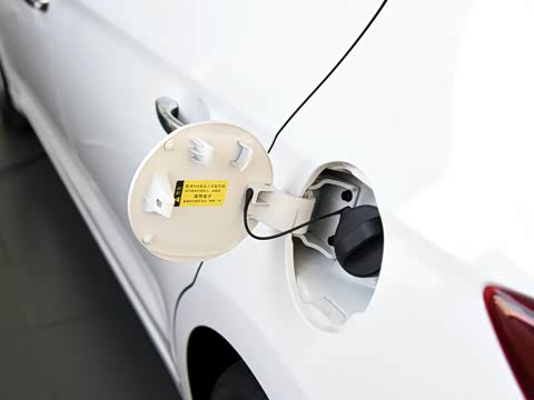 2016�� 1.6L �Զ����š��콢��