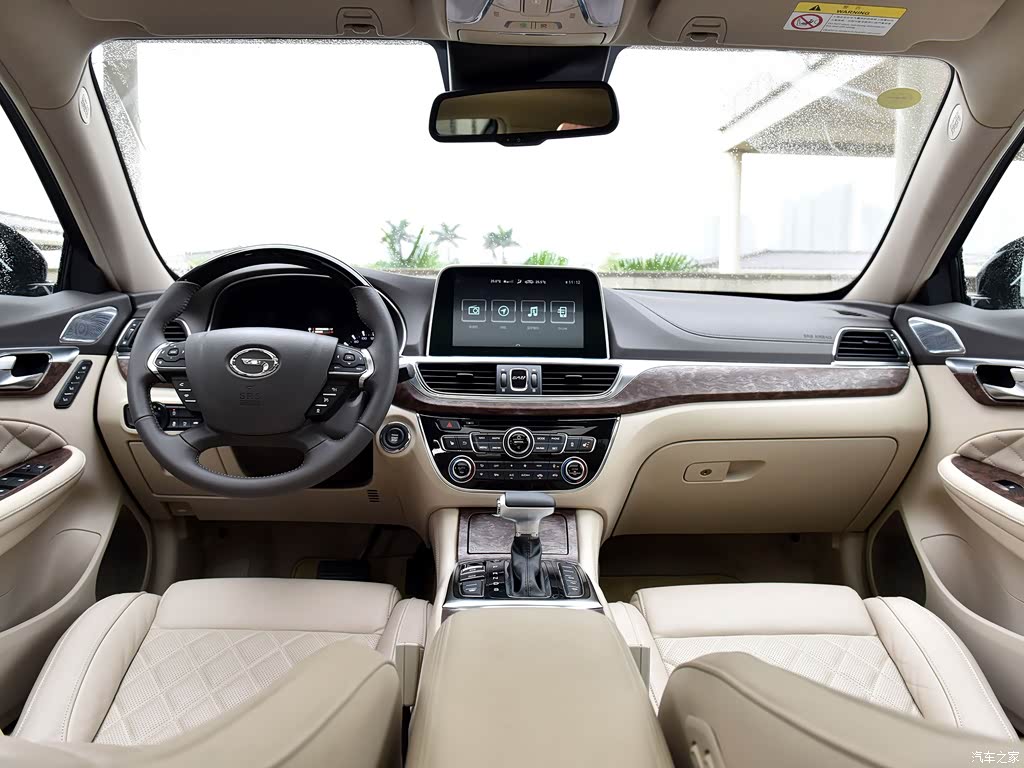 广汽乘用车 传祺ga8 2016款 320t 至尊版