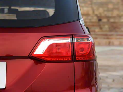 2018�� 1.5L �ֶ������� ��V