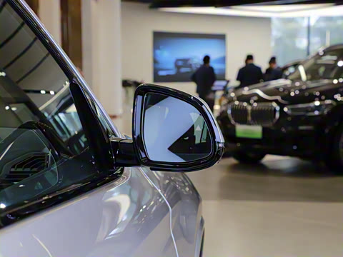 2021�� xDrive 30i M�˶���ҹ��װ