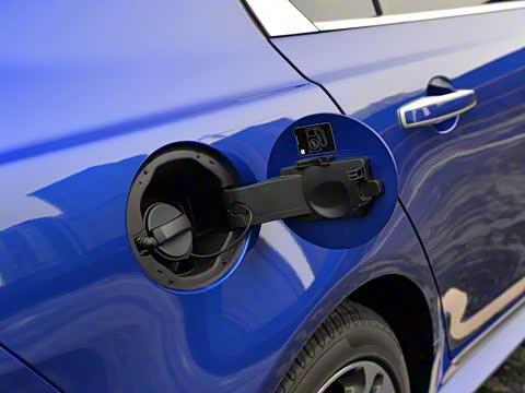 2020�� 2.0T 200PS R-DYNAMIC S��ȡ�˶���