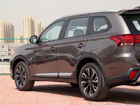 2020�� 2.0L ���������� 5��