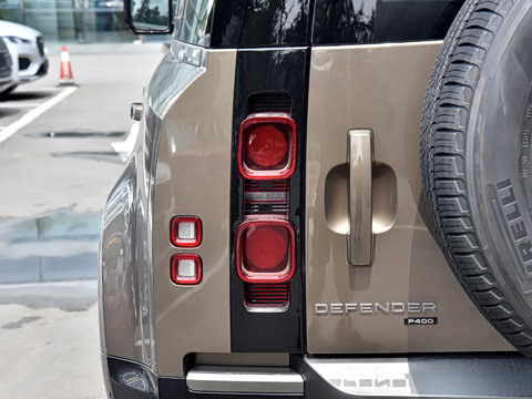 2022�� 110 P400 X-DYNAMIC HSE