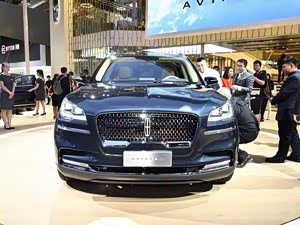 飞行家全进口 c_autohomecar__wKgHH1rgYXuALH0NAANuTLjQqzs200.jpg