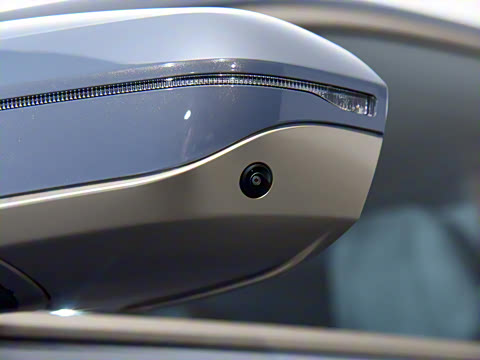 2025�� eDrive 40L M�˶���װ